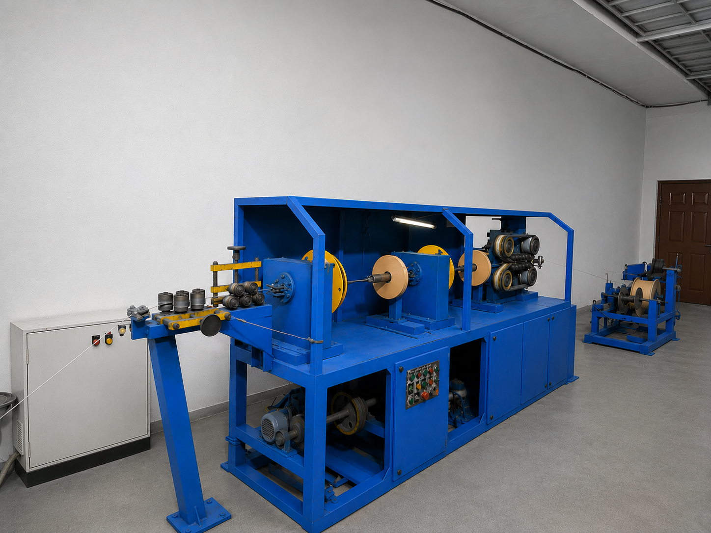 DPC strip paper covering machine for rectangular aluminium conductor at Ferrum Iron